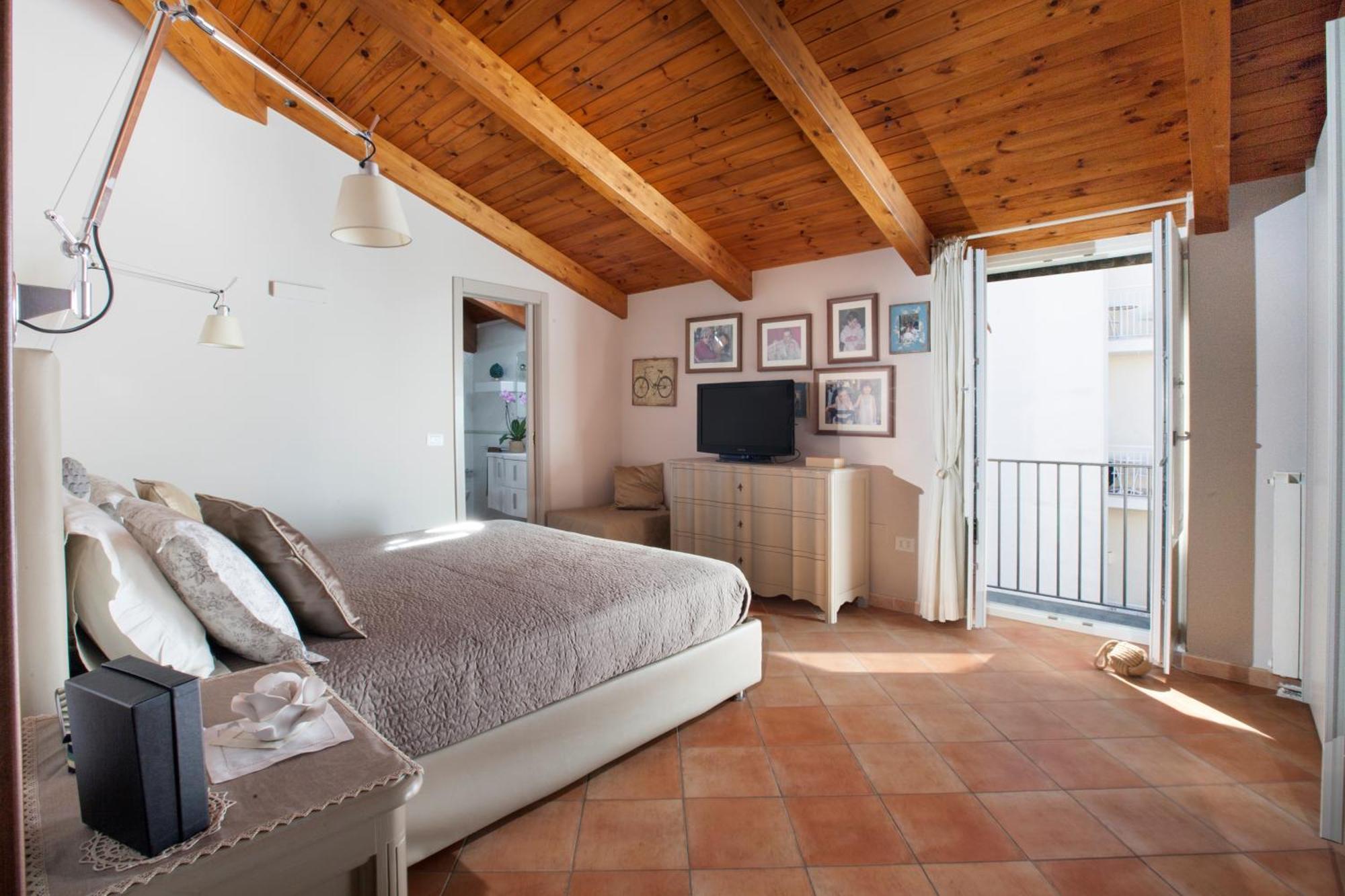 Amore Rentals - Appartamento Terrazza Tasso Sorrento Eksteriør billede