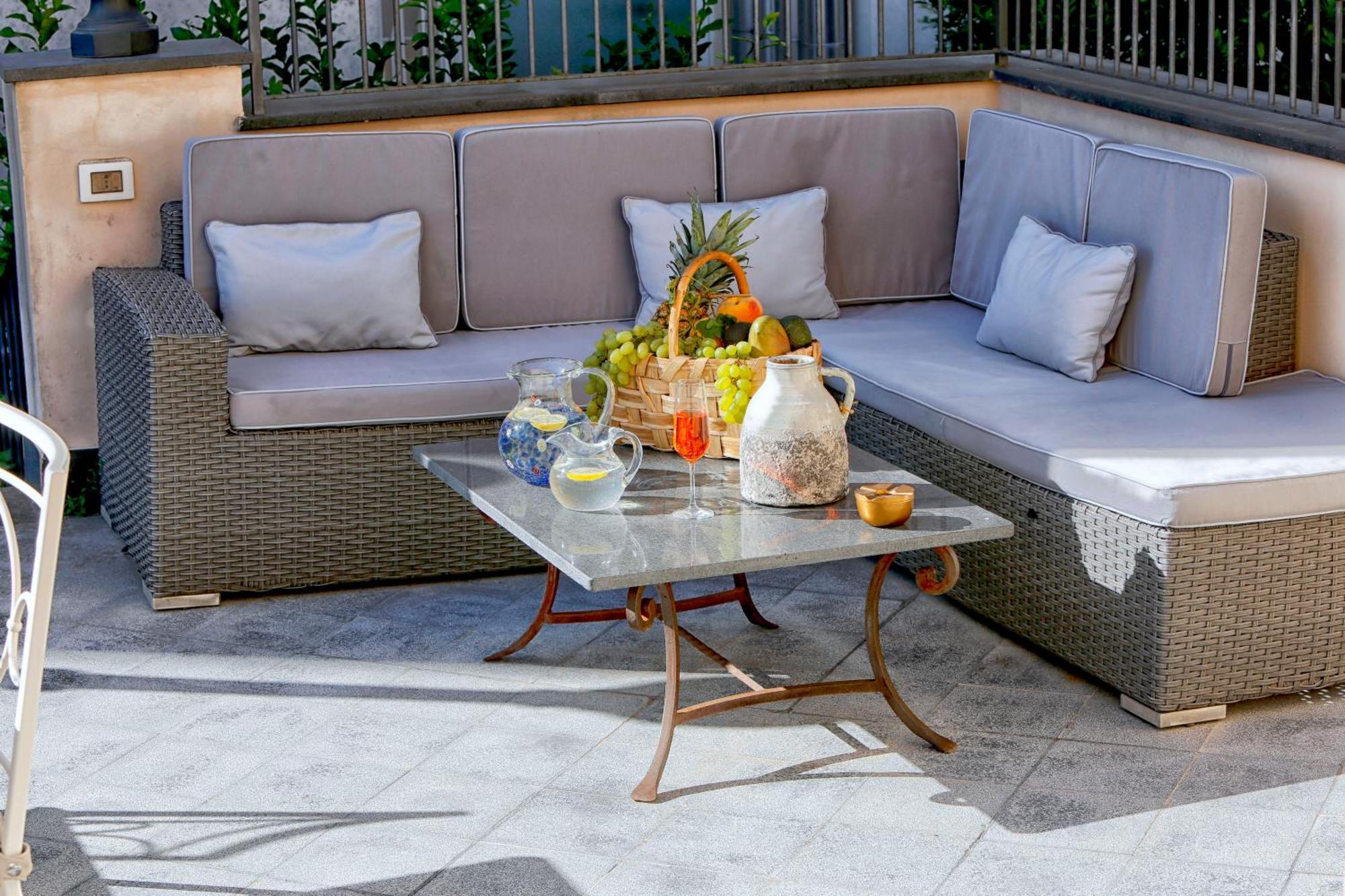 Amore Rentals - Appartamento Terrazza Tasso Sorrento Eksteriør billede