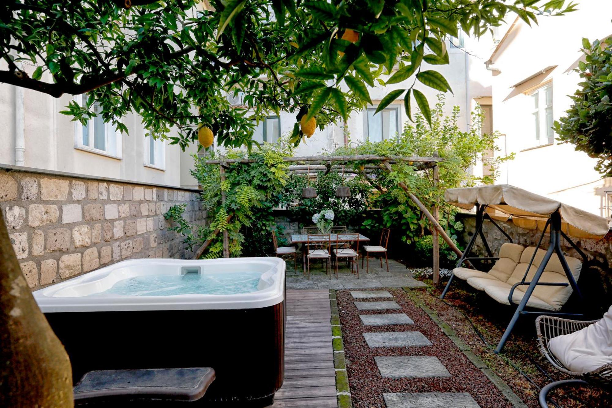 Amore Rentals - Appartamento Terrazza Tasso Sorrento Eksteriør billede
