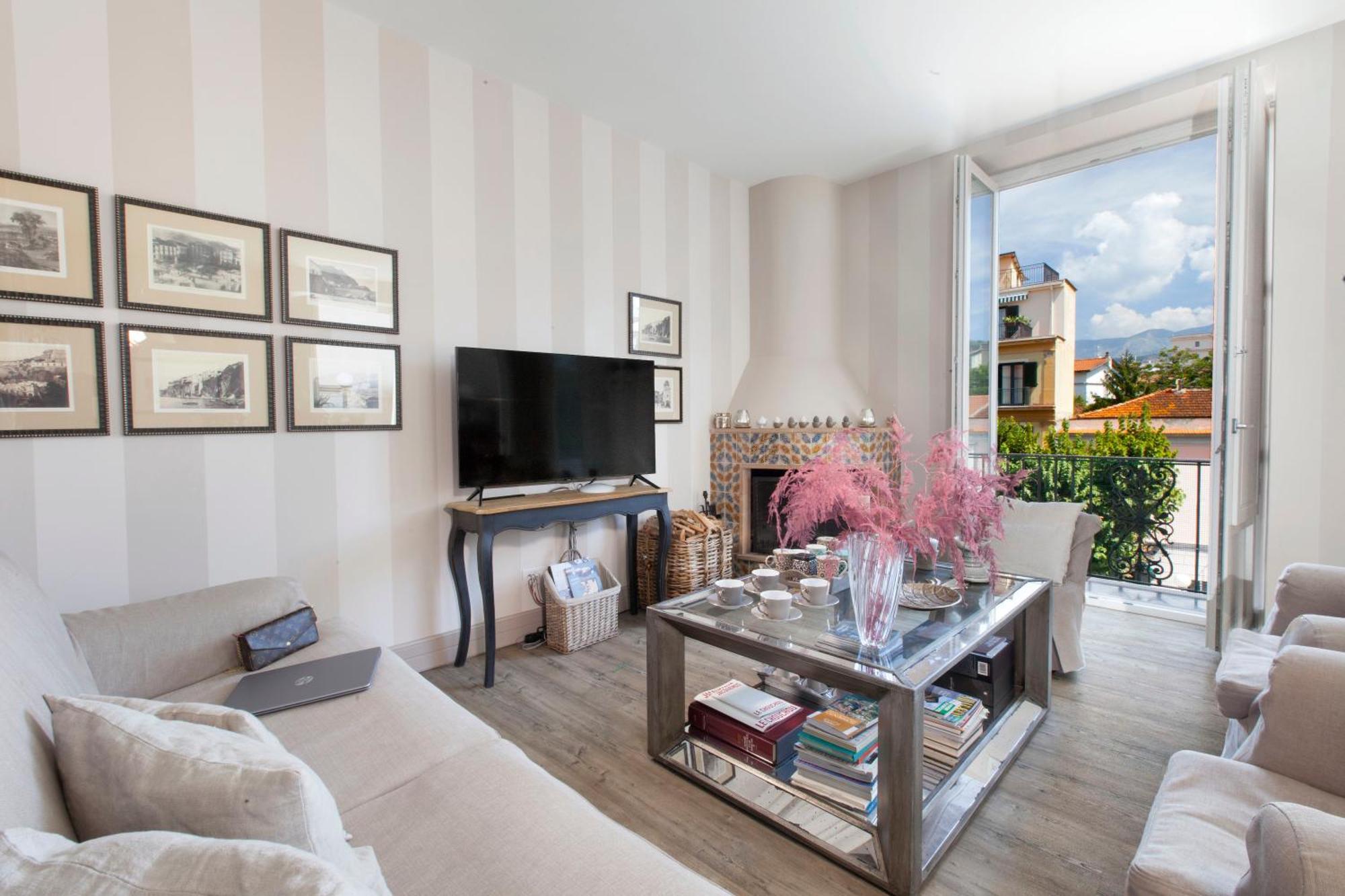 Amore Rentals - Appartamento Terrazza Tasso Sorrento Eksteriør billede